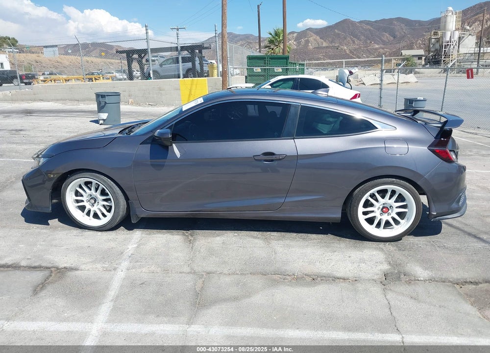 2017 HONDA CIVIC VIN: 2HGFC3A5XHH753685