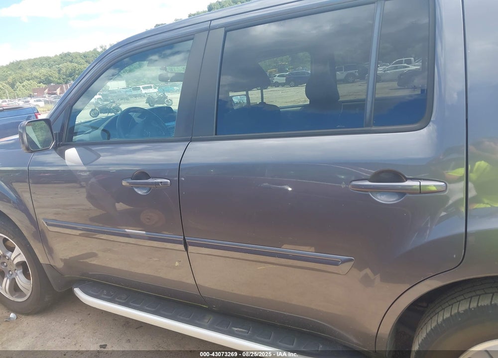 2015 HONDA PILOT VIN: 5FNYF4H32FB058869