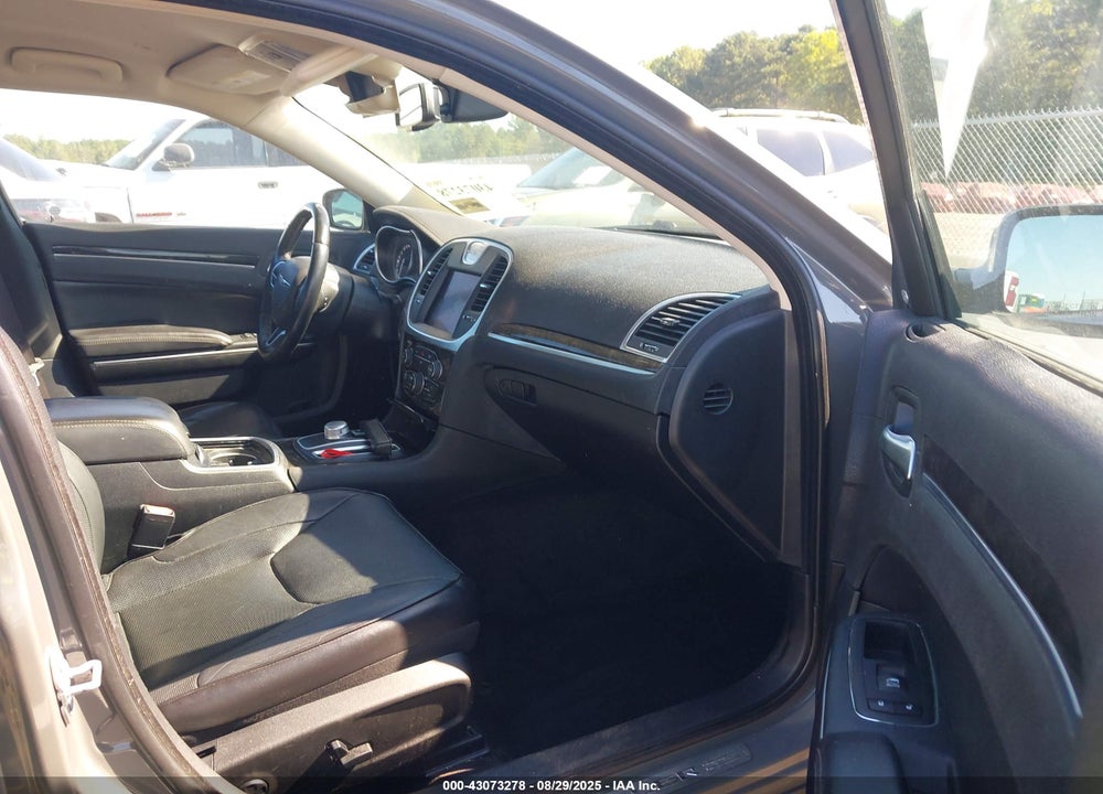 2019 CHRYSLER 300 VIN: 2C3CCAEG7KH528203