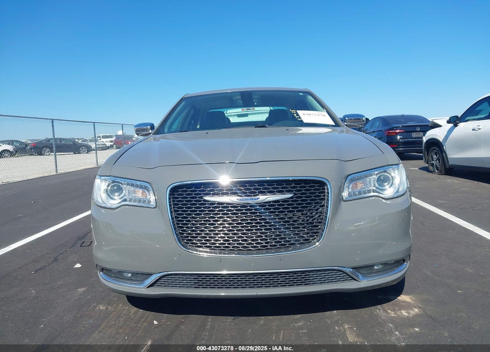 2019 CHRYSLER 300 VIN: 2C3CCAEG7KH528203