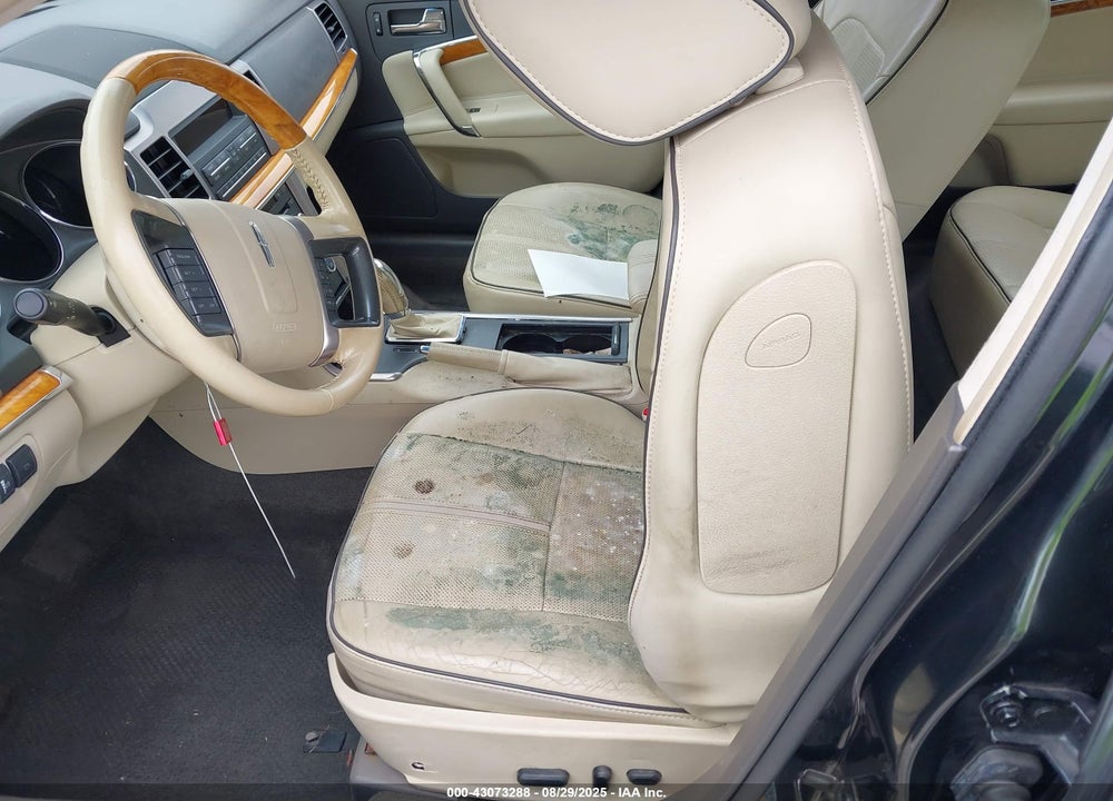 2010 LINCOLN MKZ VIN: 3LNHL2GC8AR637043