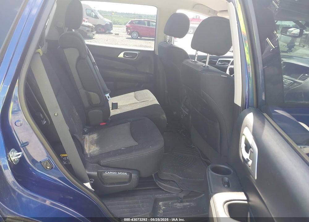 2018 NISSAN PATHFINDER VIN: 5N1DR2MM6JC602560