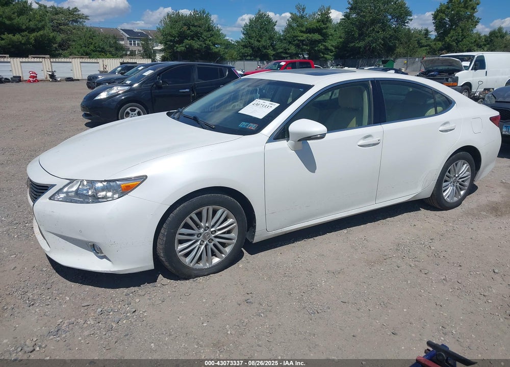 2015 LEXUS ES 350 VIN: JTHBK1GG6F2202543