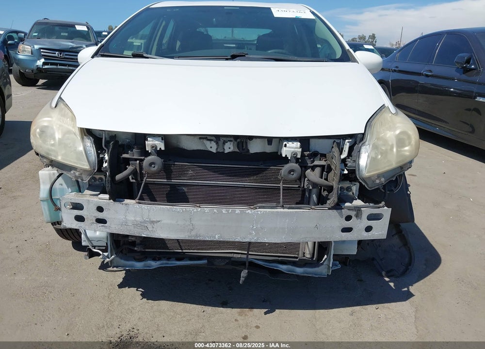 2013 TOYOTA PRIUS VIN: JTDKN3DU4D5681023