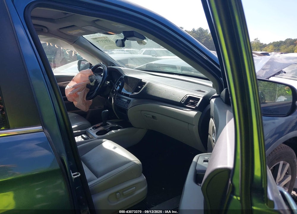 2019 HONDA PILOT VIN: 5FNYF6H58KB013796