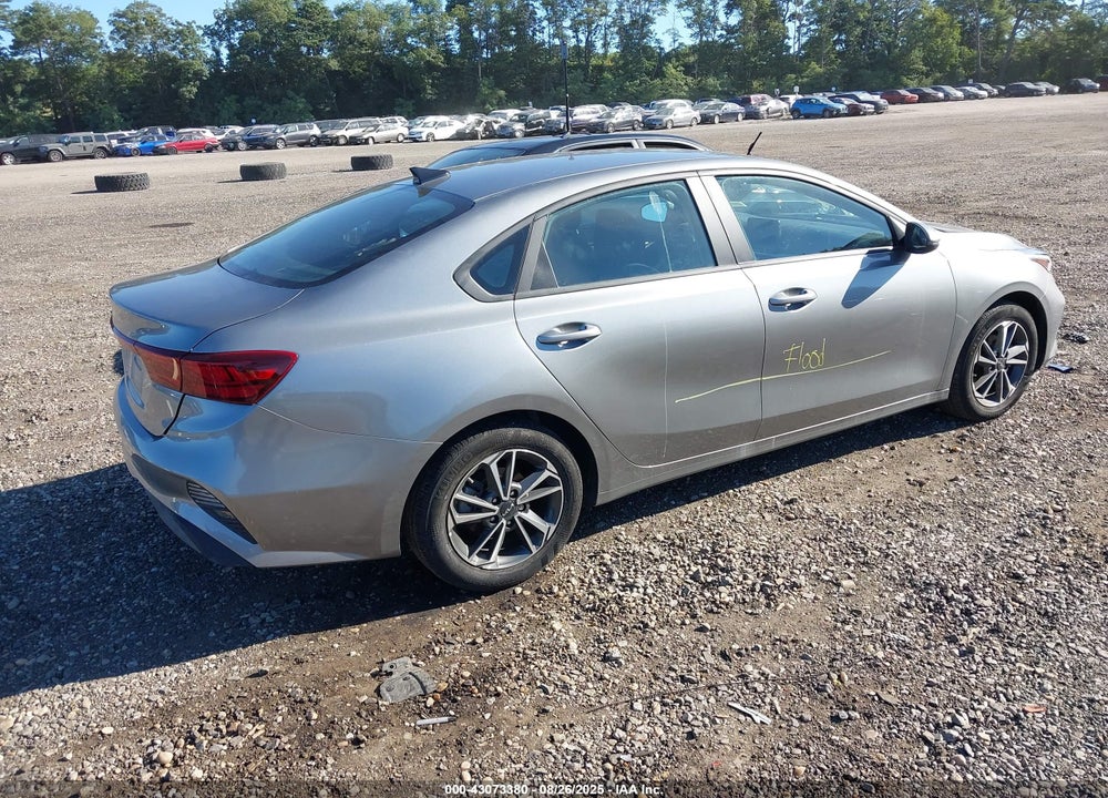 2023 KIA FORTE VIN: 3KPF24AD2PE583623