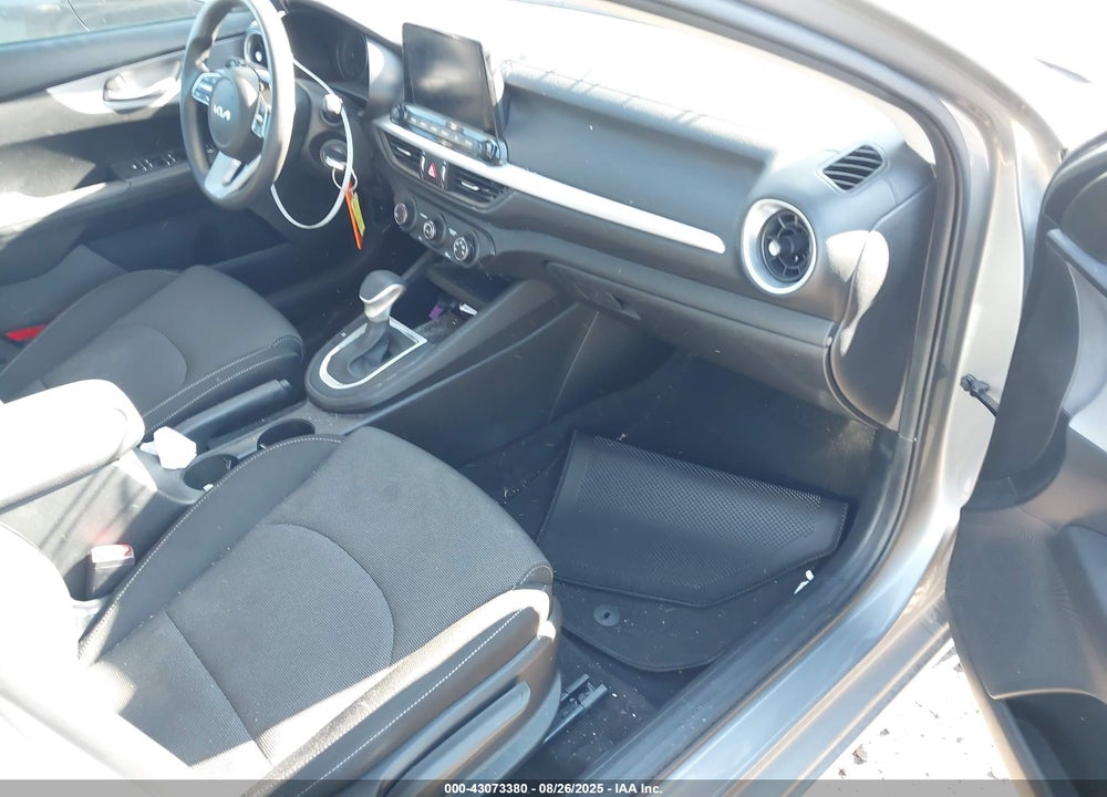 2023 KIA FORTE VIN: 3KPF24AD2PE583623