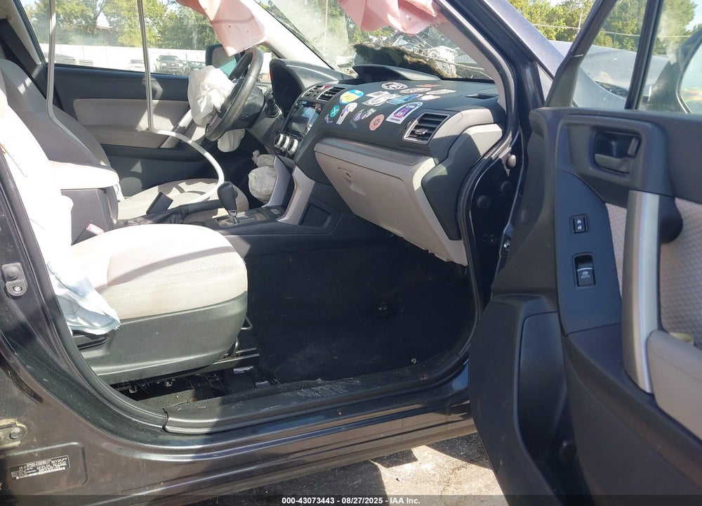2018 SUBARU FORESTER 2.5I PREMIUM VIN: JF2SJAGC9JH608521