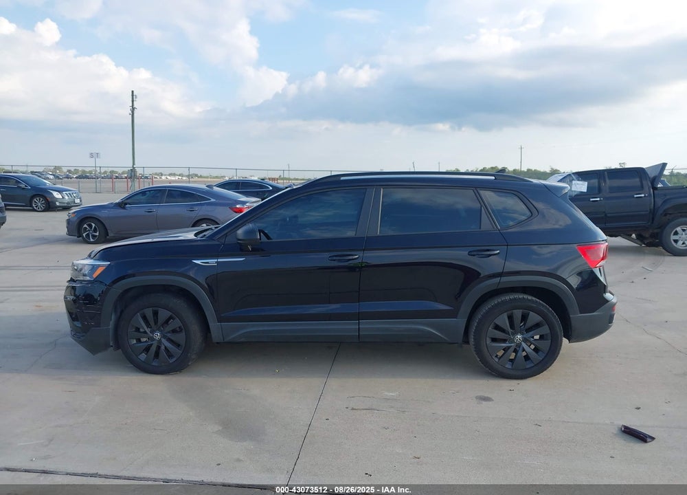 2022 VOLKSWAGEN TAOS VIN: 3VVDX7B26NM025107
