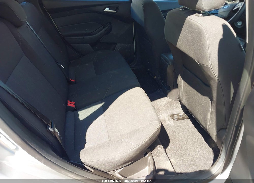 2017 FORD FOCUS VIN: 1FADP3K27HL304939