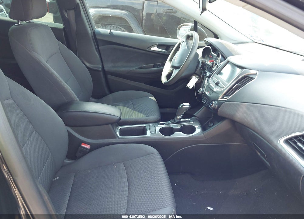2019 CHEVROLET CRUZE VIN: 1G1BC5SM8K7151166