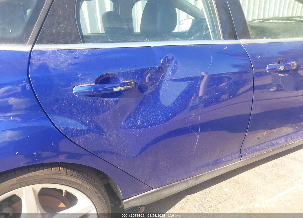 2014 FORD FOCUS TITANIUM VIN: 1FADP3N27EL169470