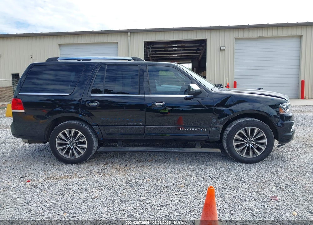 2017 LINCOLN NAVIGATOR VIN: 5LMJJ2JT7HEL06965