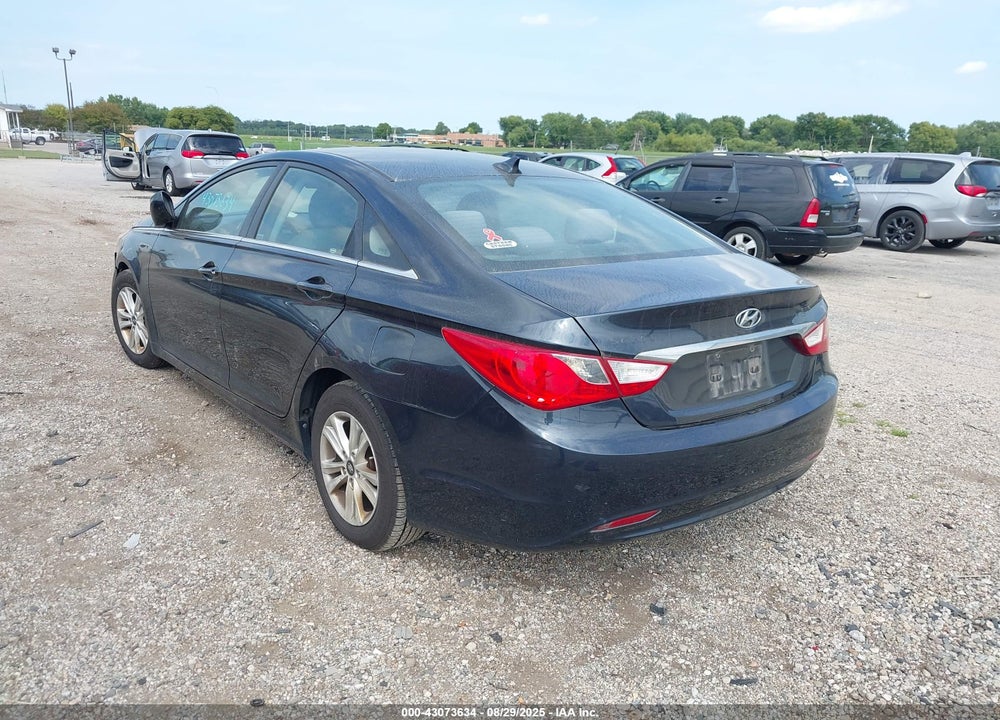 2011 HYUNDAI SONATA VIN: 5NPEB4AC4BH178466