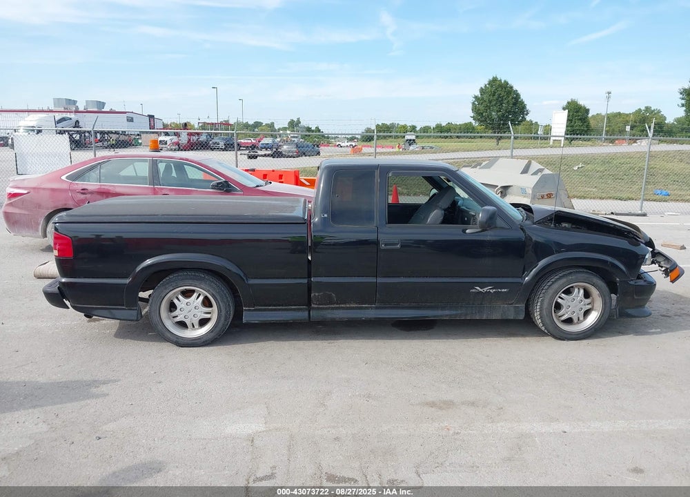 2001 CHEVROLET S-10 LS VIN: 1GCCS19W418151317