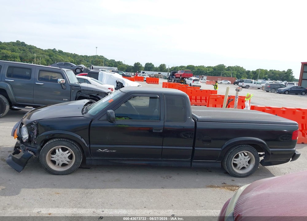 2001 CHEVROLET S-10 LS VIN: 1GCCS19W418151317