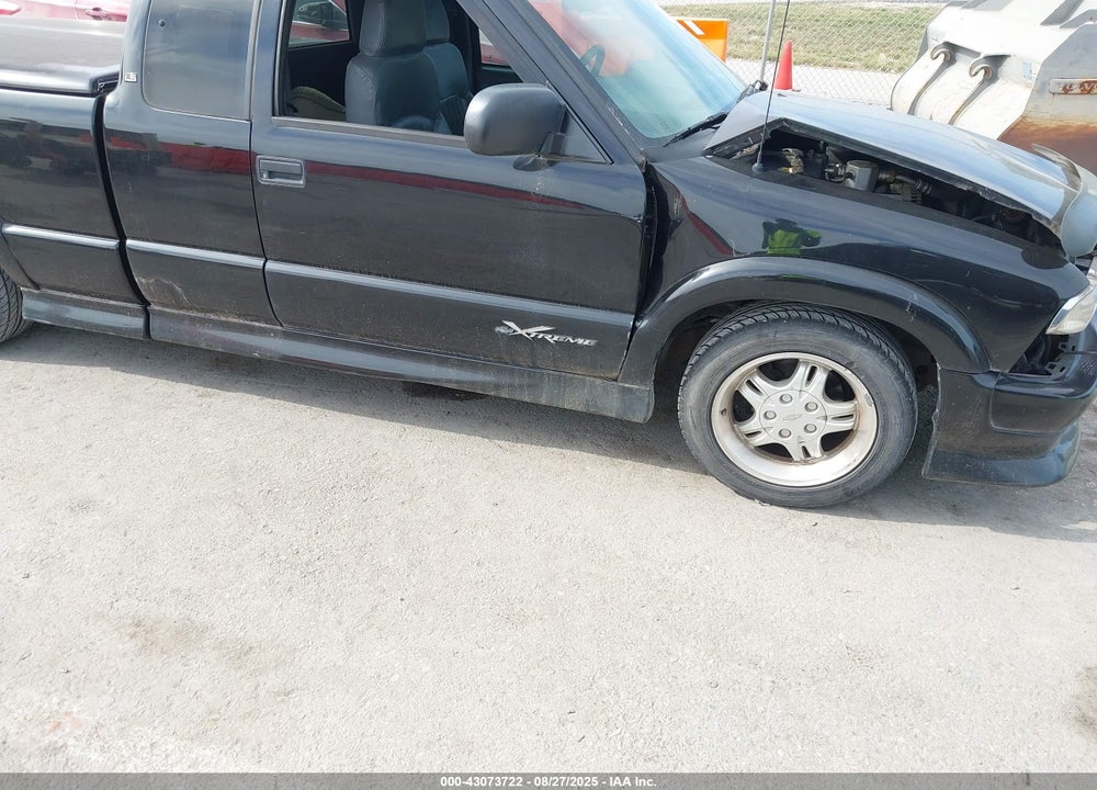 2001 CHEVROLET S-10 LS VIN: 1GCCS19W418151317