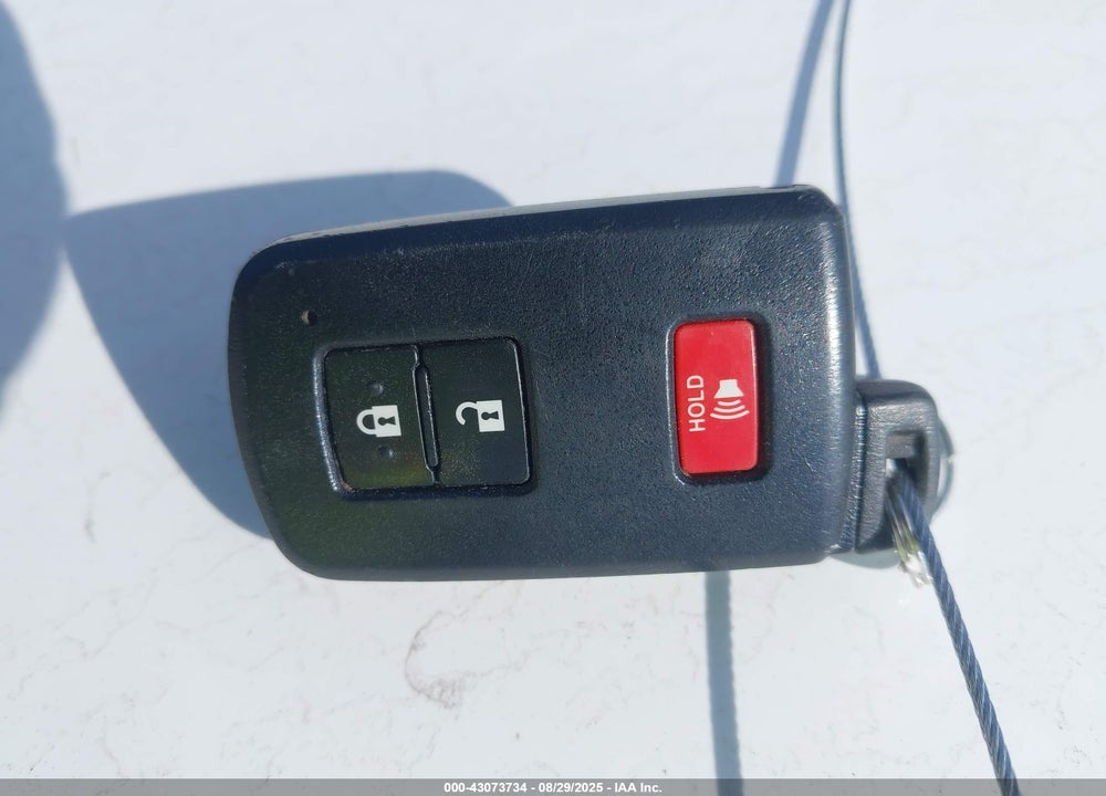 2018 TOYOTA RAV4 VIN: 2T3RFREV1JW743827