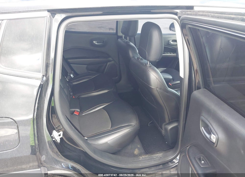 2019 JEEP COMPASS VIN: 3C4NJCBB9KT755852