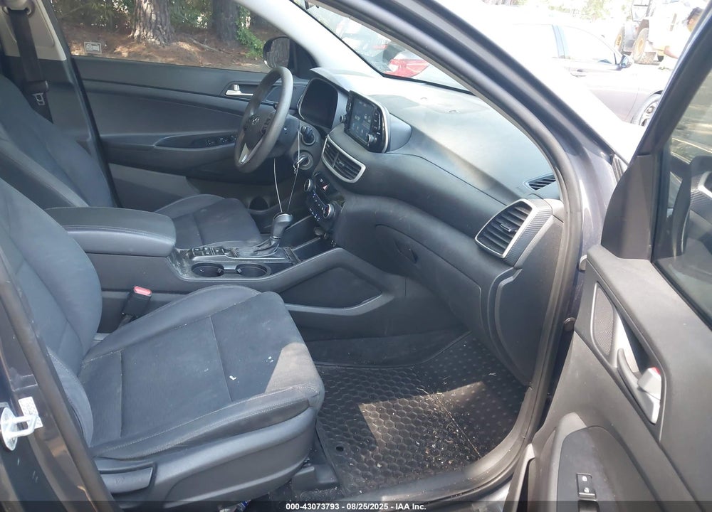 2019 HYUNDAI TUCSON VIN: KM8J2CA43KU939023