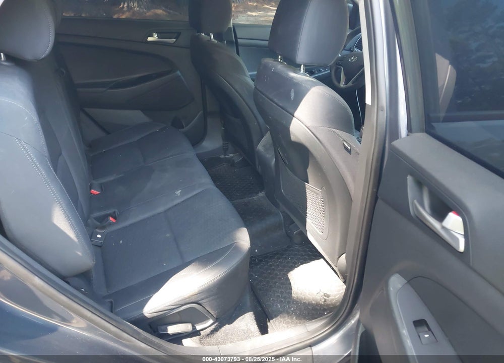 2019 HYUNDAI TUCSON VIN: KM8J2CA43KU939023