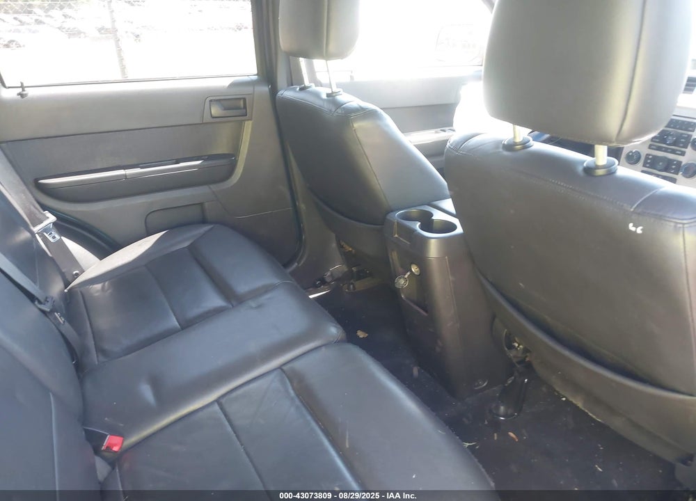 2010 FORD ESCAPE VIN: 1FMCU0D76AKA10185