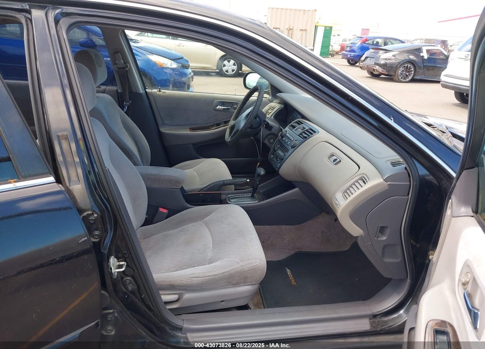 2002 HONDA ACCORD 2.3 EX/2.3 SE VIN: JHMCG66822C009310