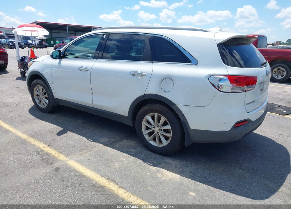 2016 KIA SORENTO VIN: 5XYPG4A36GG064350