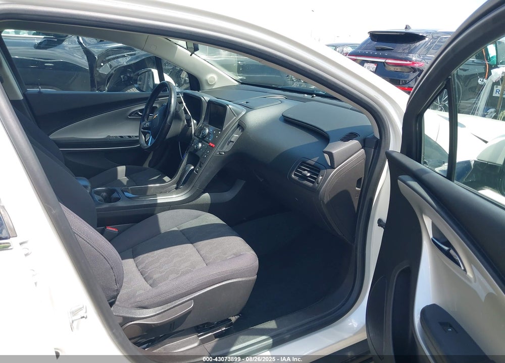 2014 CHEVROLET VOLT VIN: 1G1RE6E48EU124923