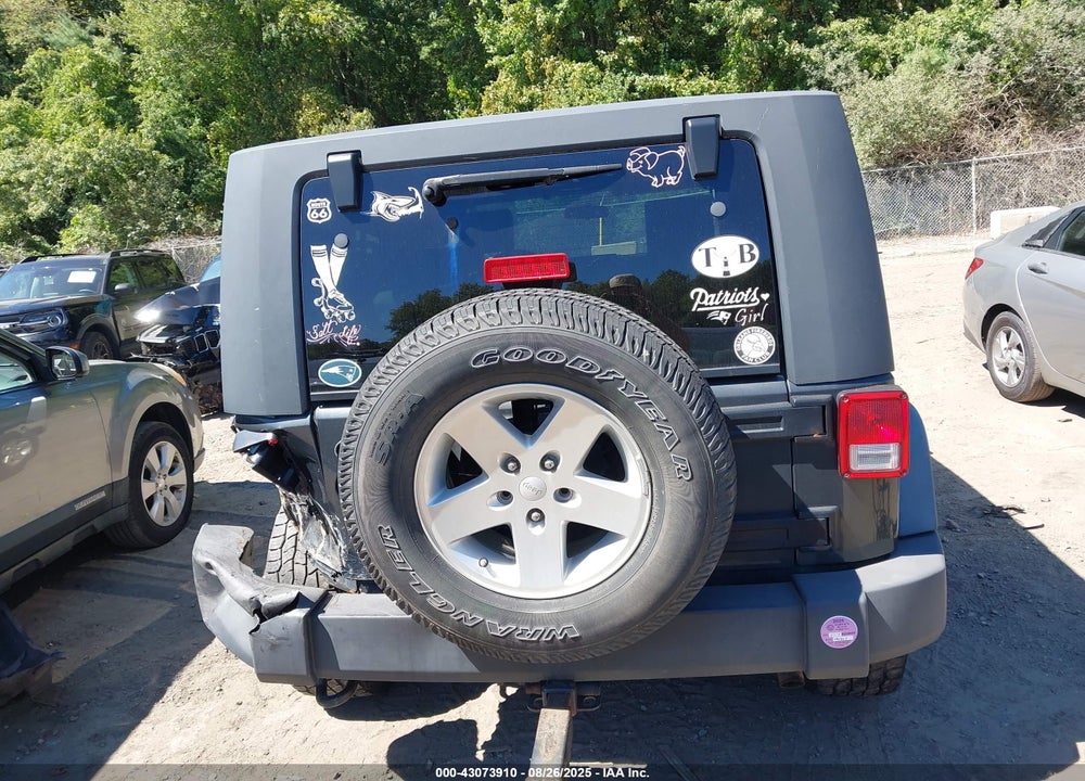 2010 JEEP WRANGLER UNLIMITED VIN: 1J4HA3H12AL126269