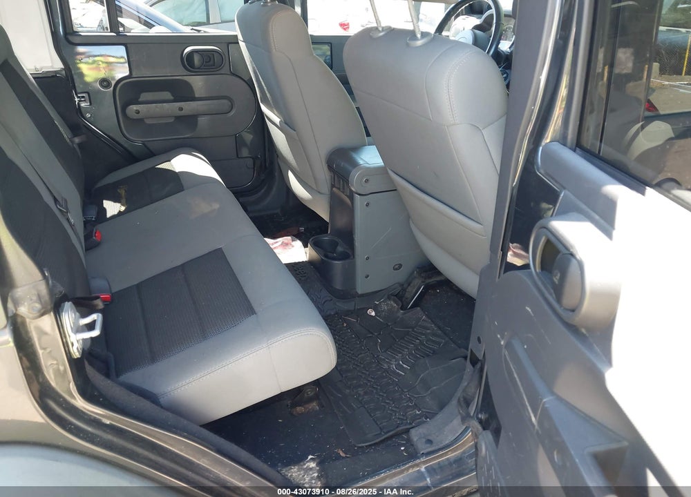 2010 JEEP WRANGLER UNLIMITED VIN: 1J4HA3H12AL126269