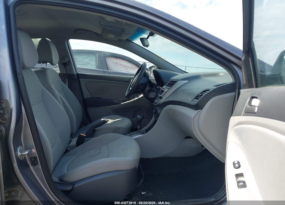 2016 HYUNDAI ACCENT VIN: KMHCT4AE5GU964727