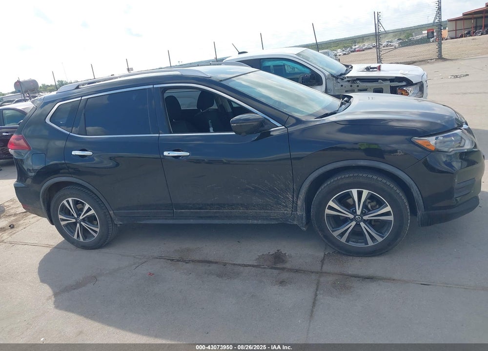 2020 NISSAN ROGUE SV FWD VIN: JN8AT2MT7LW015189