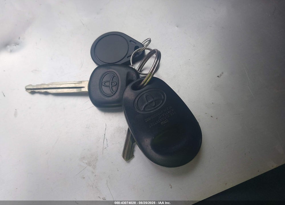 2006 TOYOTA SIENNA LE VIN: 5TDZA23C66S467757