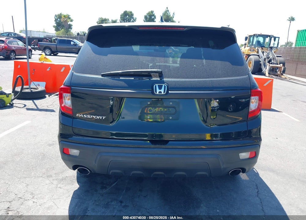2020 HONDA PASSPORT 2WD EX-L VIN: 5FNYF7H50LB006011