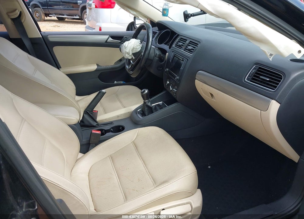 2017 VOLKSWAGEN JETTA VIN: 3VWB67AJ2HM235965