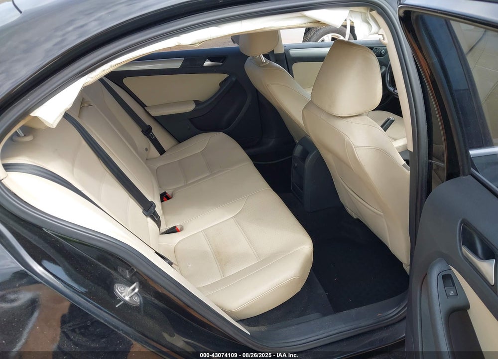 2017 VOLKSWAGEN JETTA VIN: 3VWB67AJ2HM235965