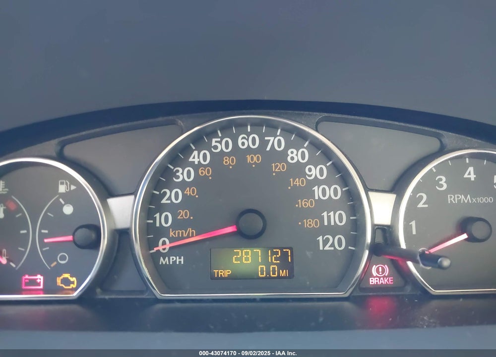 2005 SATURN ION 1 VIN: 1G8AF52F85Z152123