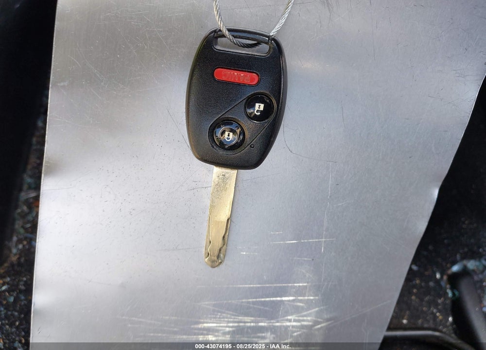 2013 HONDA FIT VIN: JHMGE8H53DC062929