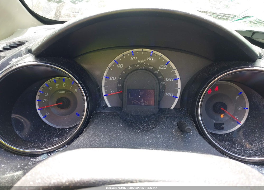 2013 HONDA FIT VIN: JHMGE8H53DC062929