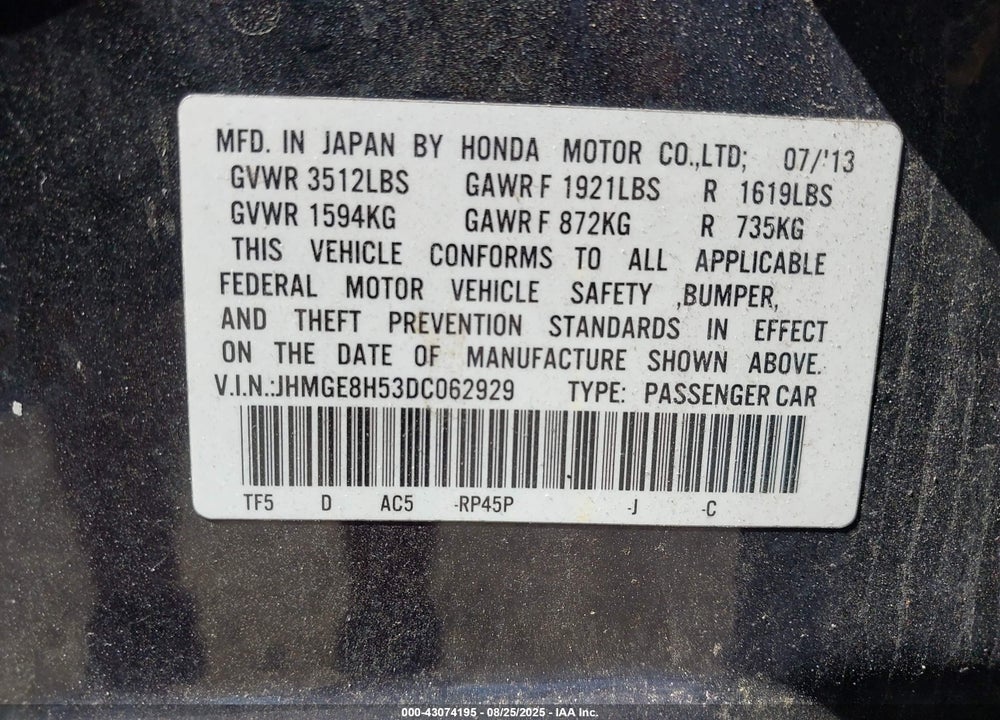 2013 HONDA FIT VIN: JHMGE8H53DC062929