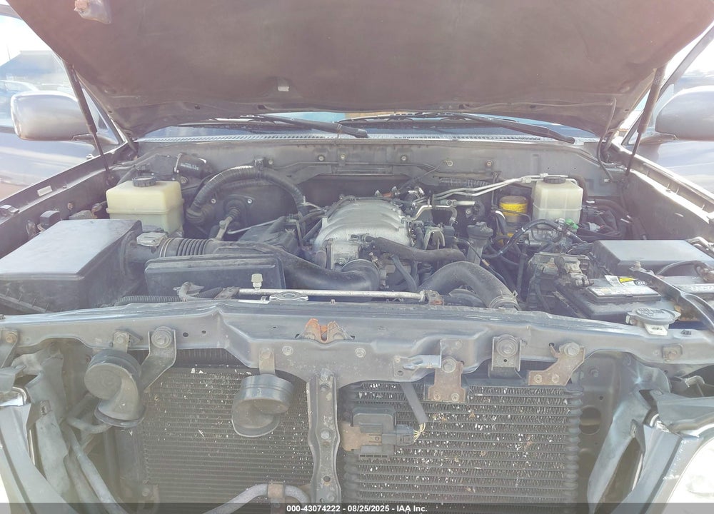 2005 LEXUS LX 470 VIN: JTJHT00WX54002219