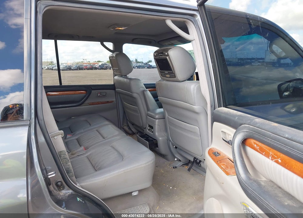 2005 LEXUS LX 470 VIN: JTJHT00WX54002219