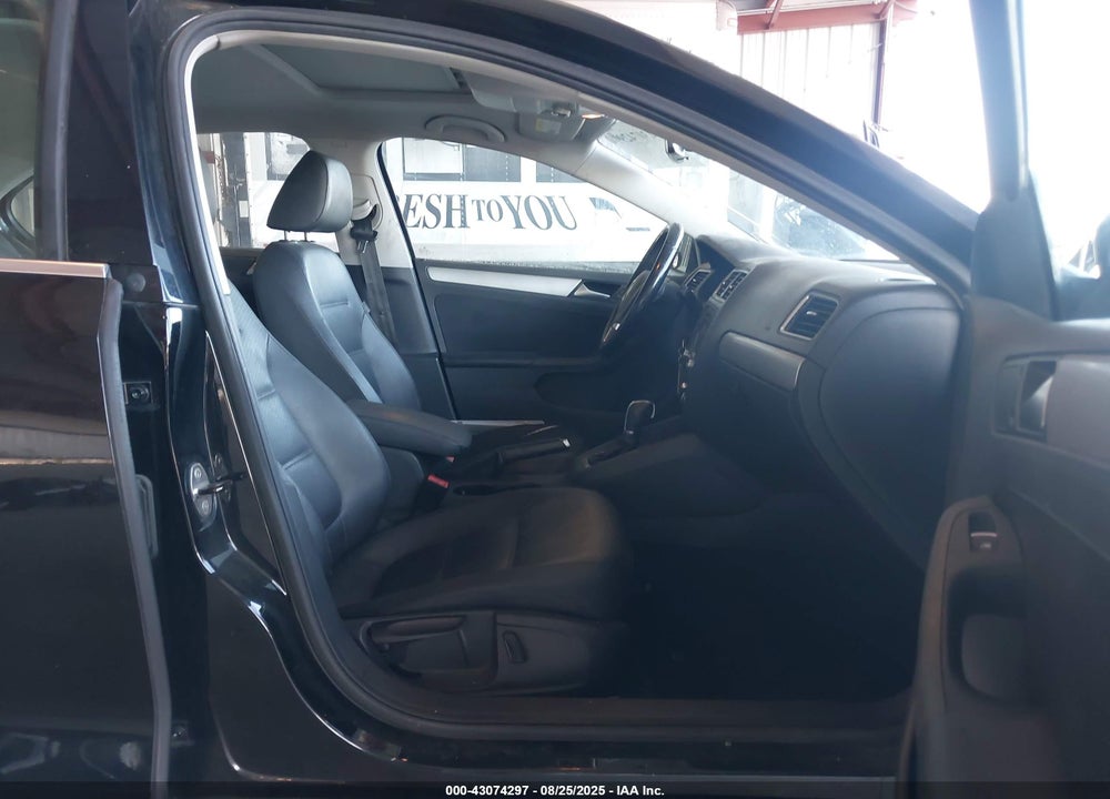2013 VOLKSWAGEN JETTA VIN: 3VWDP7AJ6DM279094