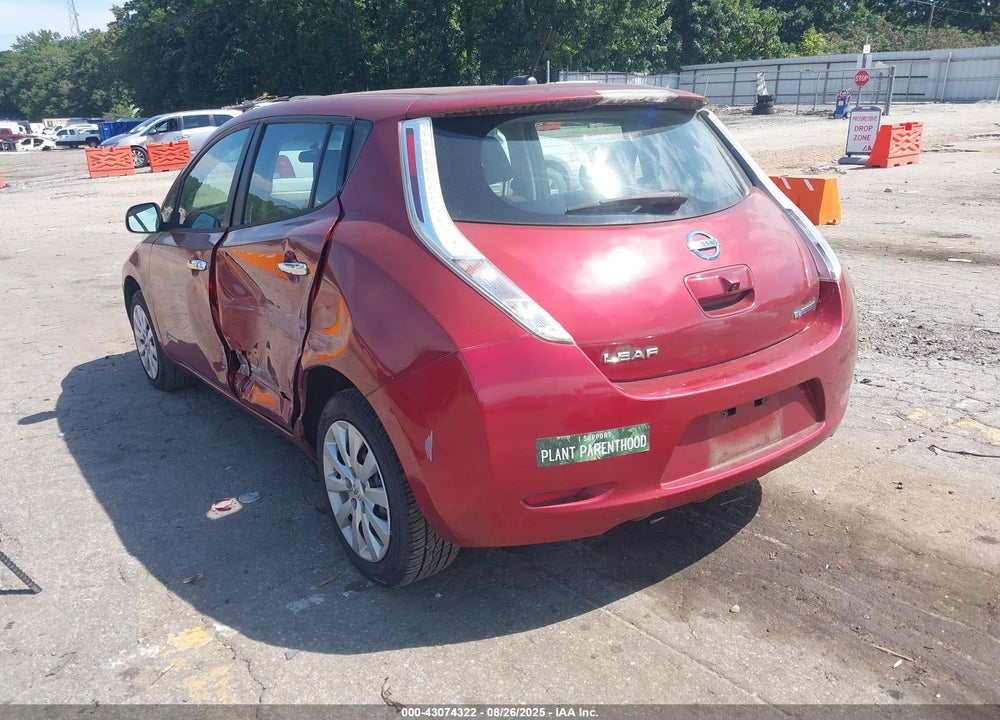 2015 NISSAN LEAF S VIN: 1N4AZ0CP7FC311117