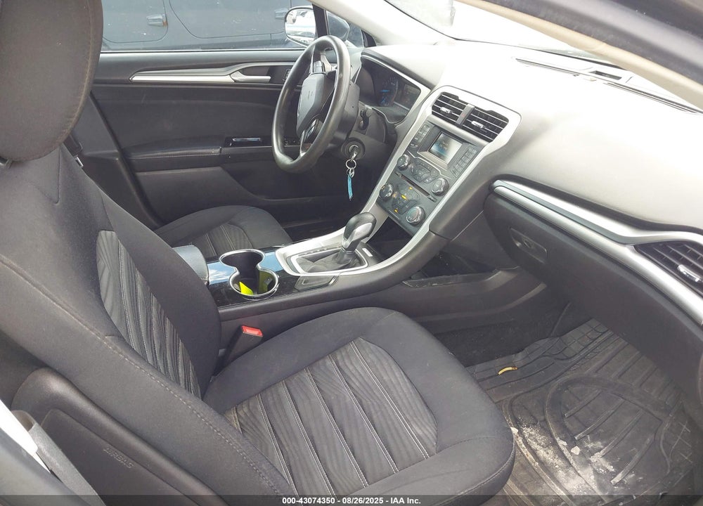 2016 FORD FUSION VIN: 3FA6P0H72GR334182