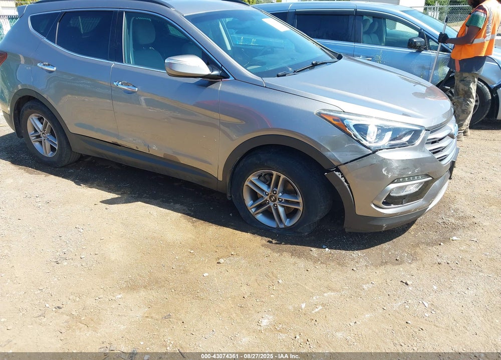 2017 HYUNDAI SANTA FE VIN: 5NMZUDLB8HH048065