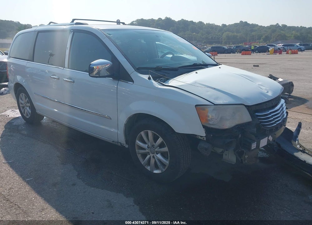 2015 CHRYSLER TOWN & COUNTRY LIMITED PLATINUM VIN: 2C4RC1GG0FR740315