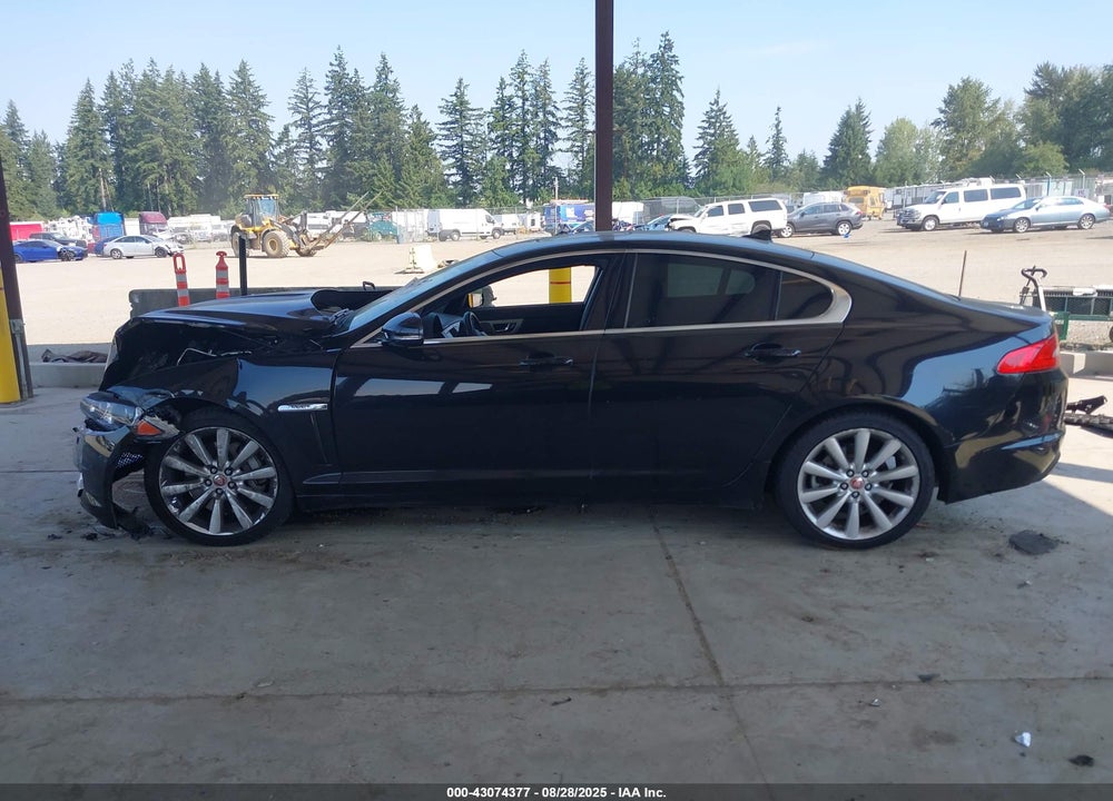 2014 JAGUAR XF V6 SC VIN: SAJWJ0EF9E8U28437