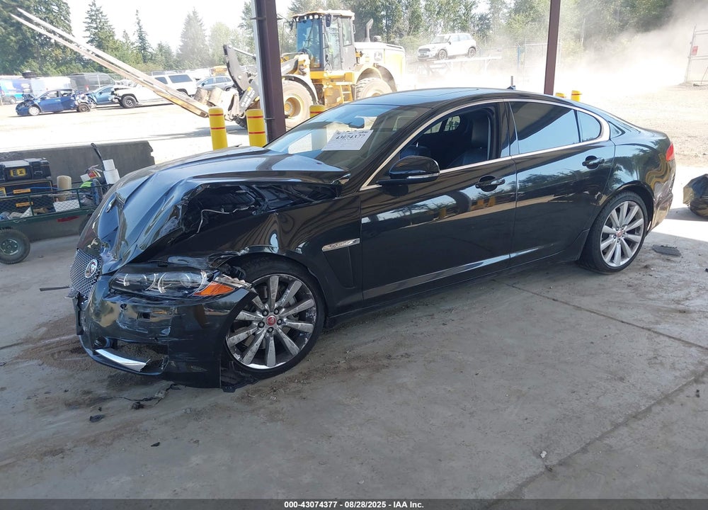 2014 JAGUAR XF V6 SC VIN: SAJWJ0EF9E8U28437